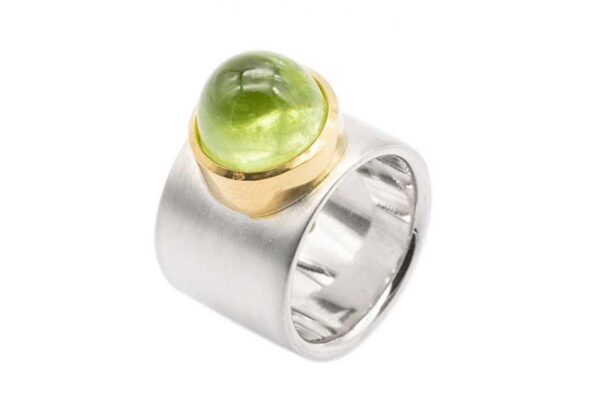 Bandring aus Silber mit Peridot Cabouchon