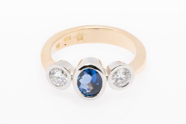 Saphir Ring mit Brillanten aus Gelbgold und Platin – Bild 3