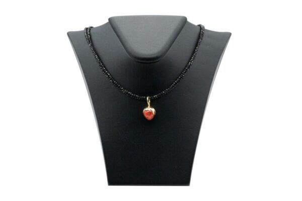 Collier mit Erdbeere